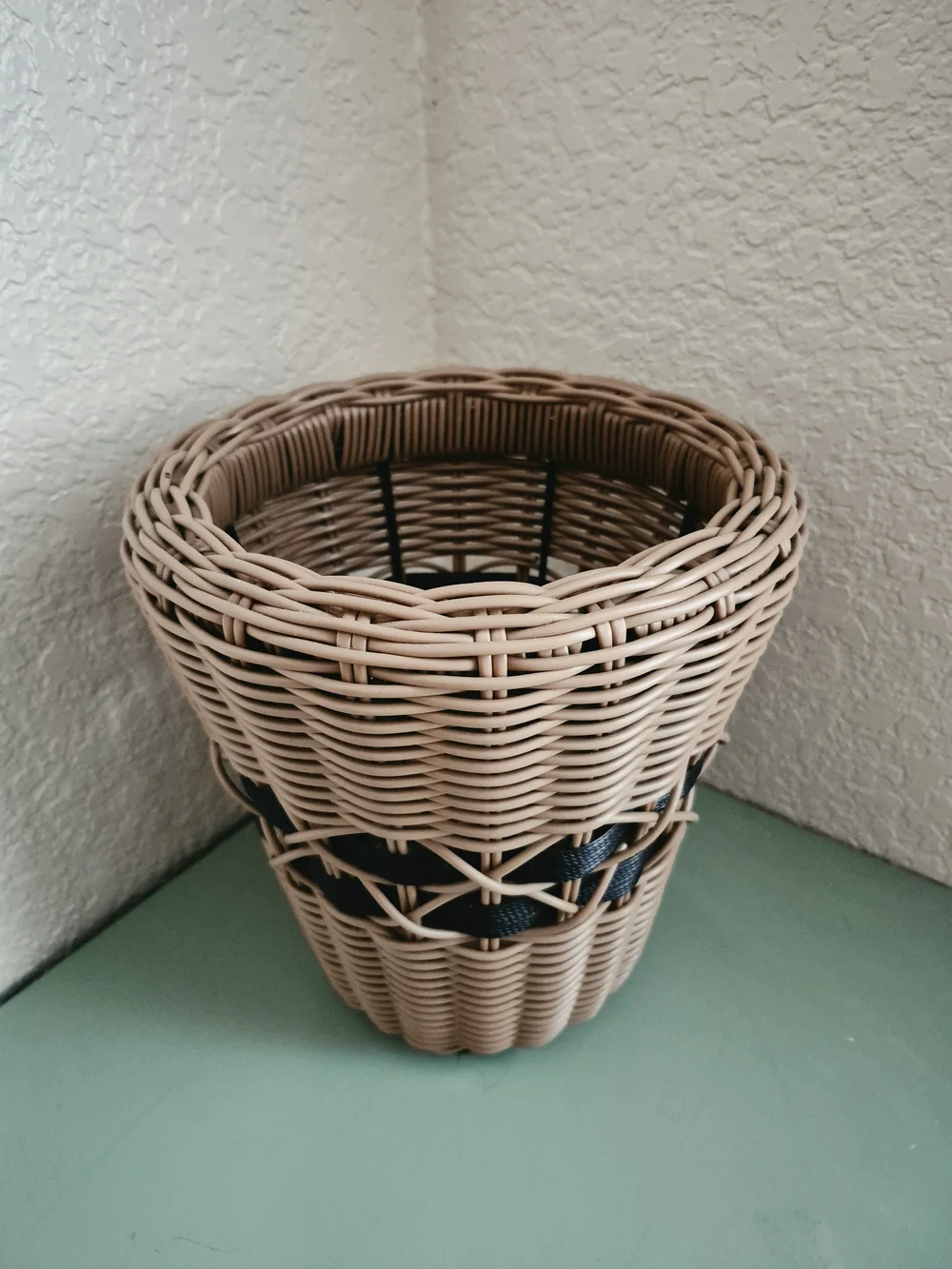 Woven Decorative Planter Basket in Tan and Black